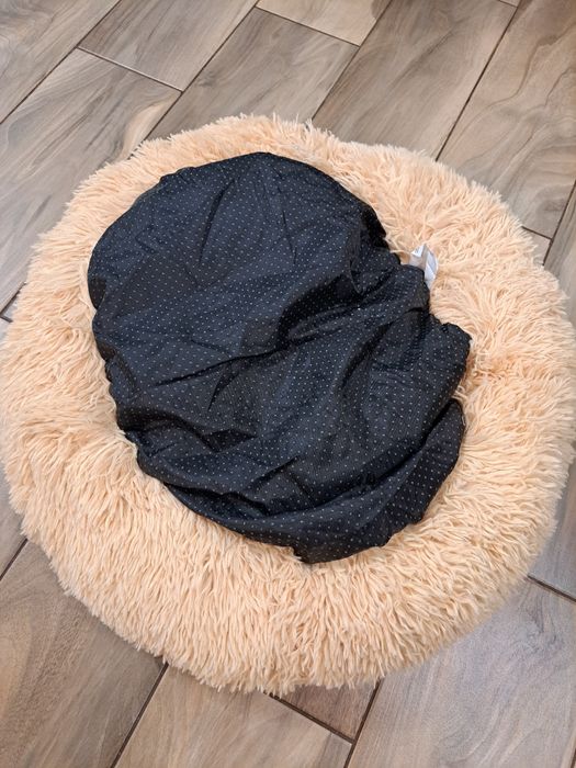 Legowisko Donut Puszyta brzoskwinka M 730