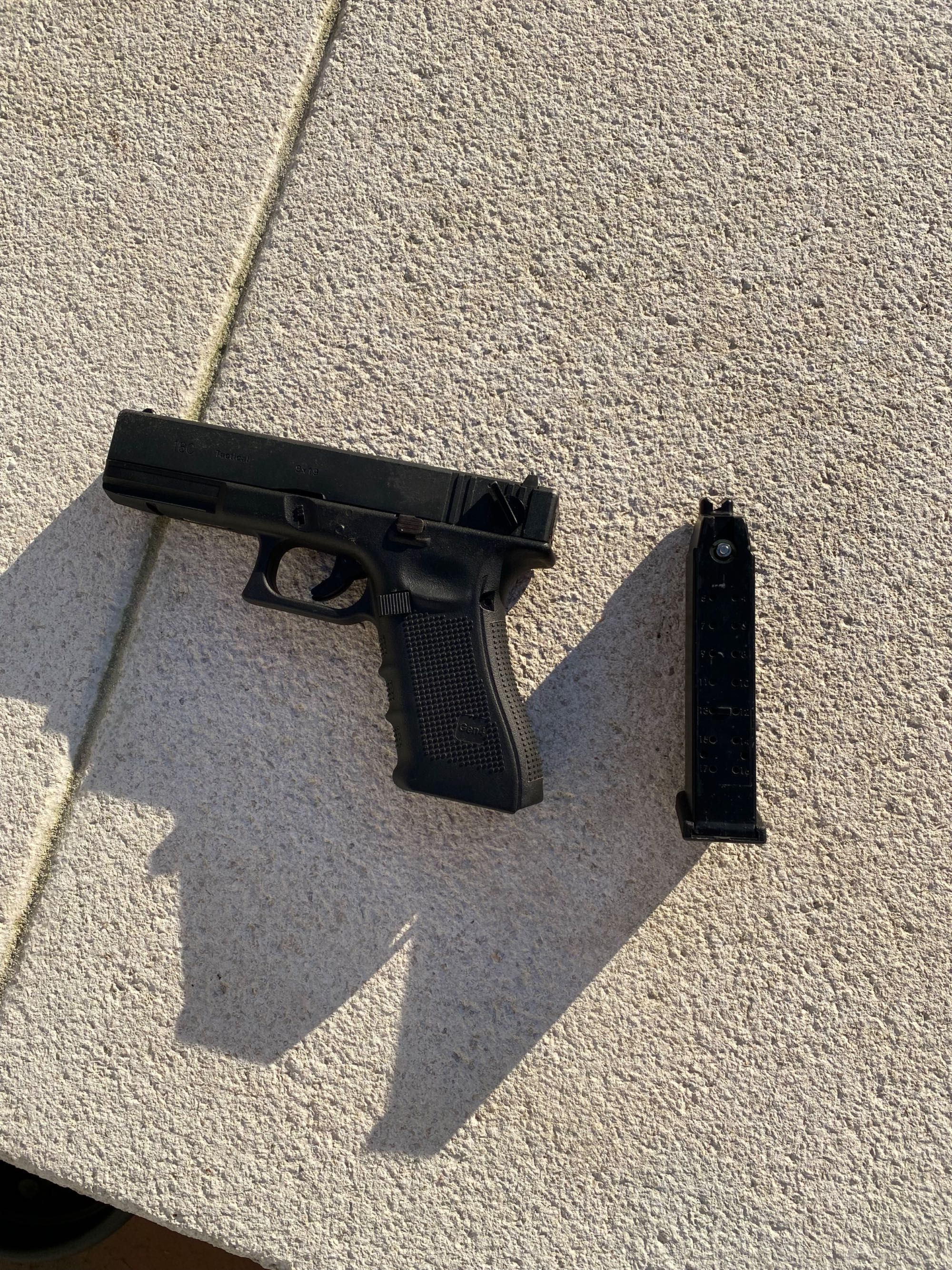 Pistola de airsoft a gás