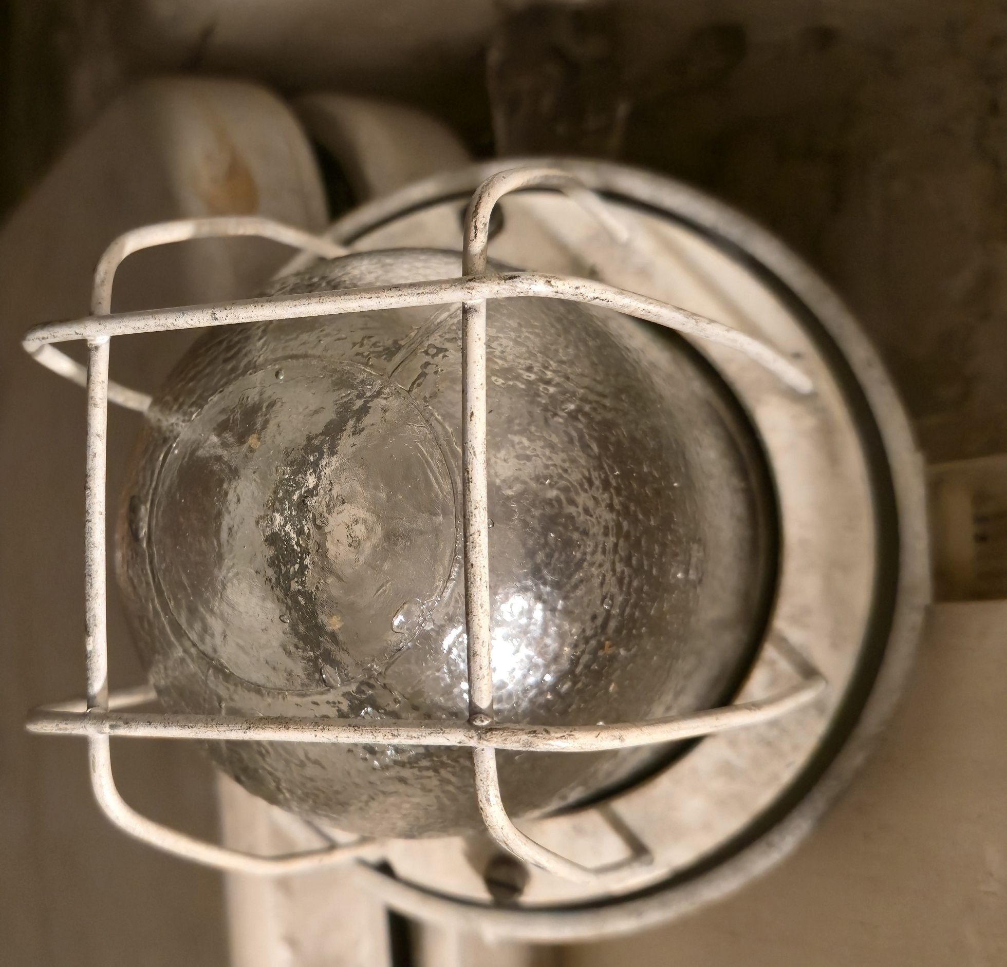 Lampa przemysłowa PRL