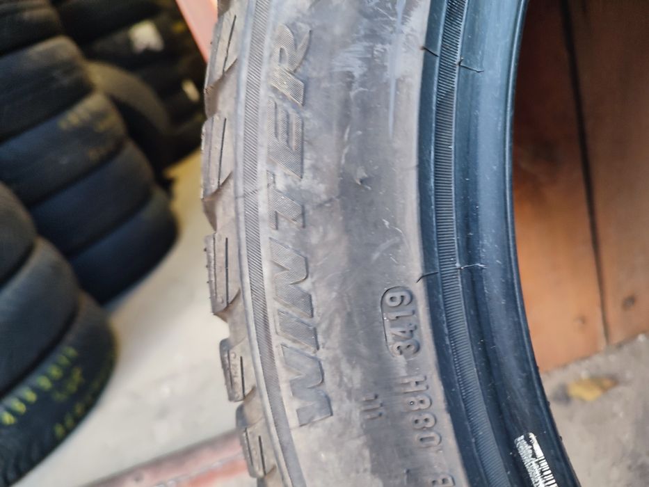 Dwie opony Pirelli Sottozero3 235/45/18 98V