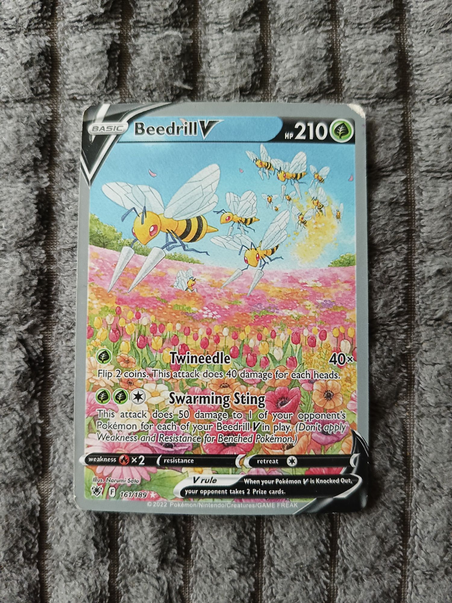 Karta Pokemon Beedrill V Basic HP 210 161/189