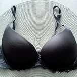 Biustonosz push up Triumph 75A
