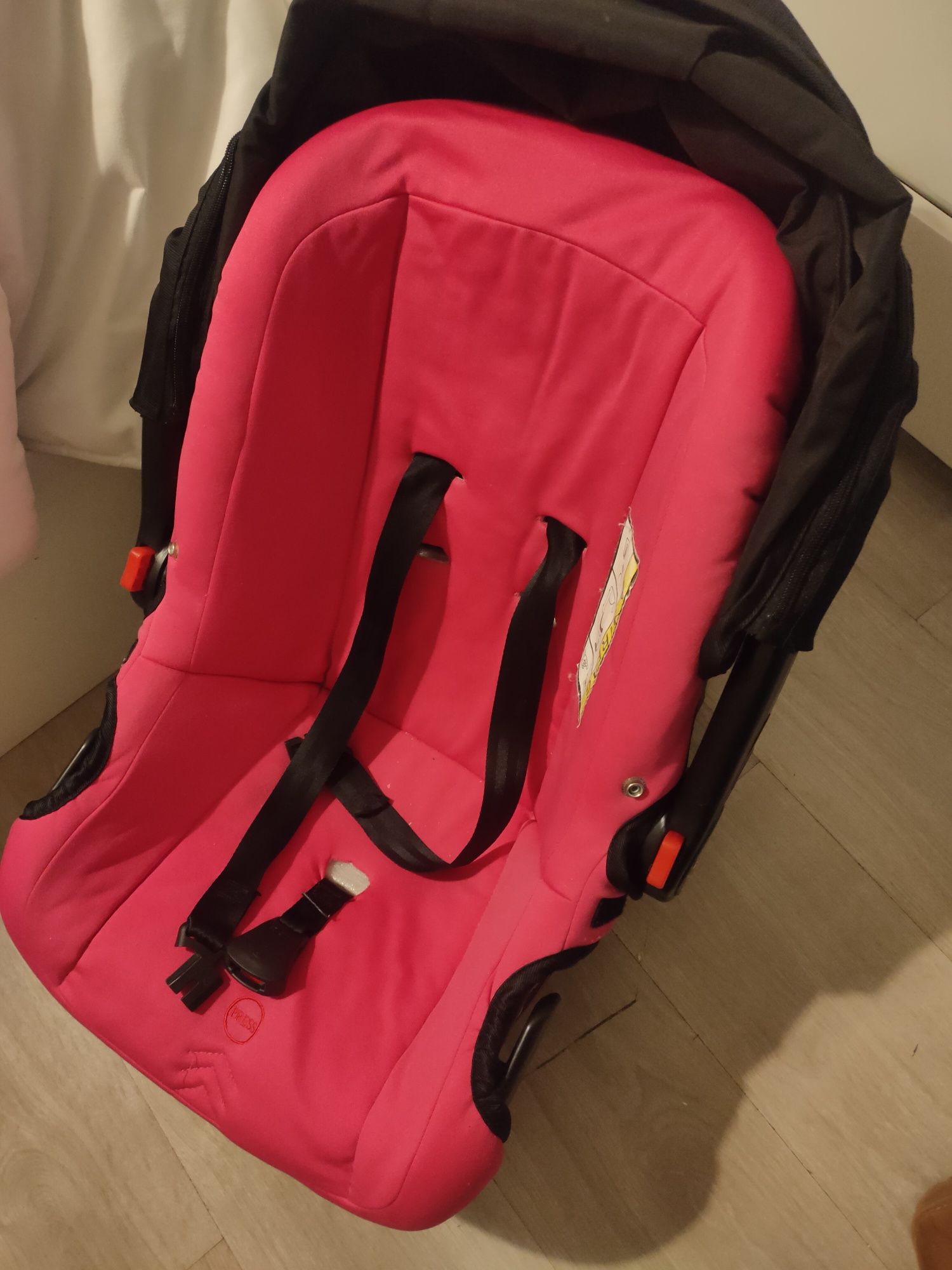 Carrinho e ovo com isofix rosa