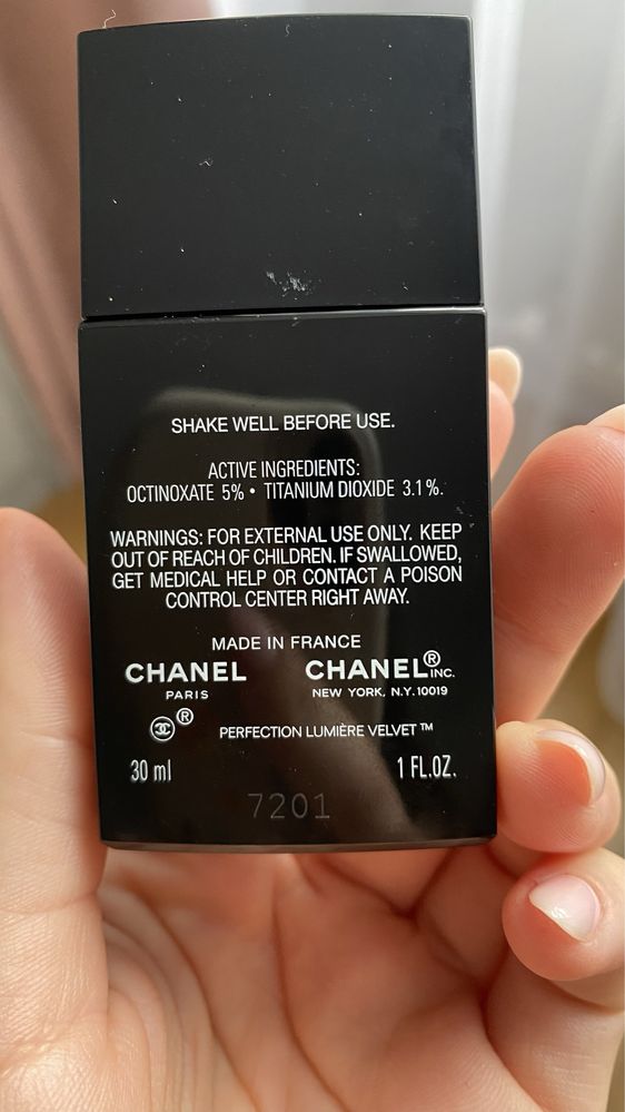 Chanel тональна основа