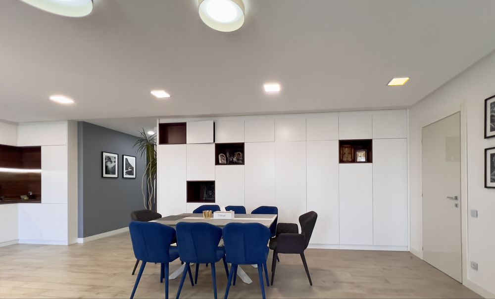Продаж квартири в жк Жуковський 109 м2 3-х кімнатна