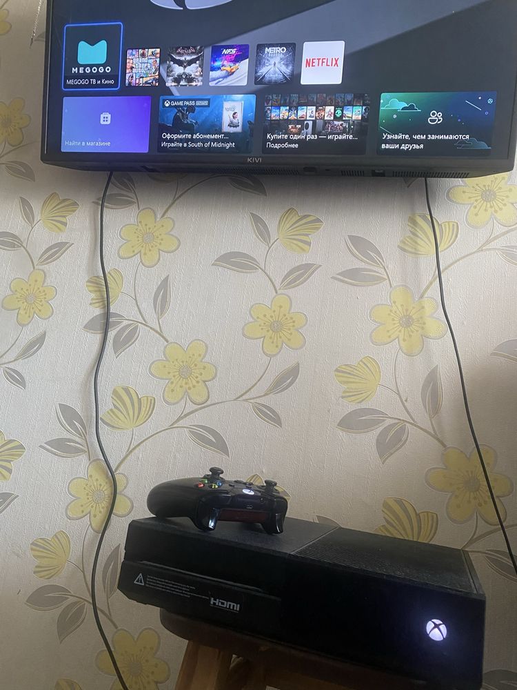 Xbox one 500gb с джойстиком