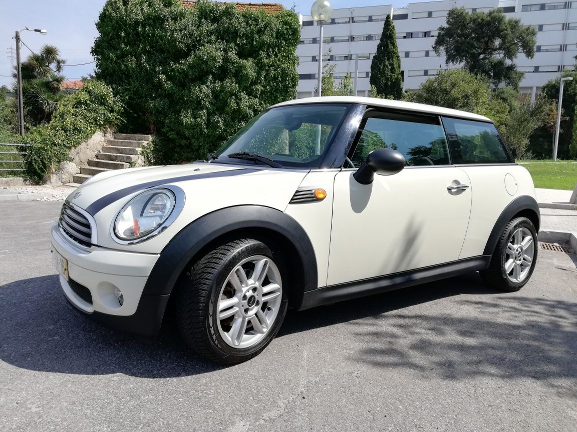 Vende-se Mini One 1.4 gasolina só com 80.500km