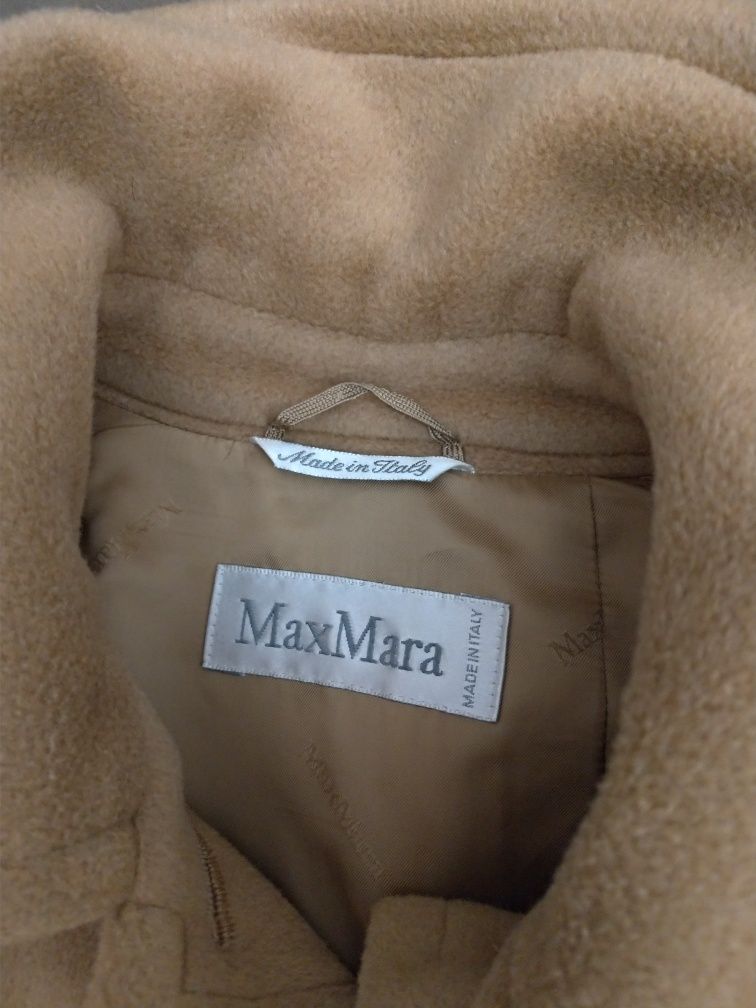 Розкішне пальто Max Mara Італія
