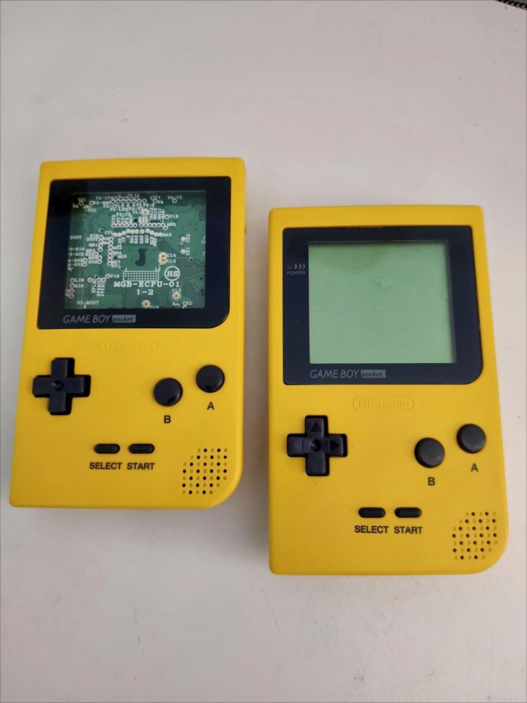 2x GameBoy Pocket