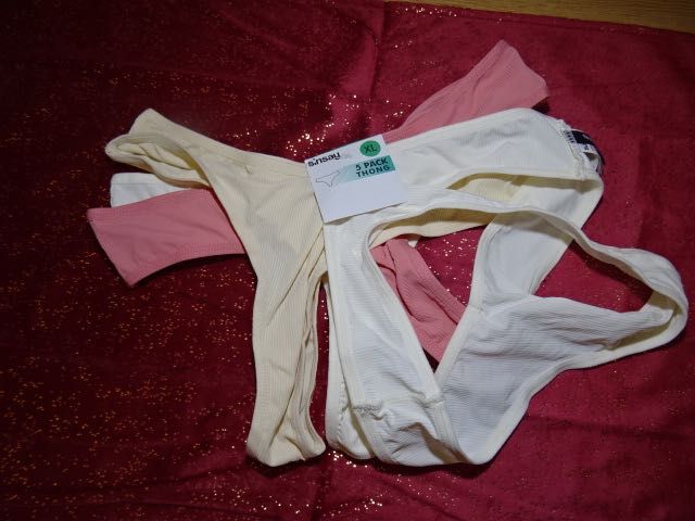Sinsay 4 x stringi nowe śliczne XL
