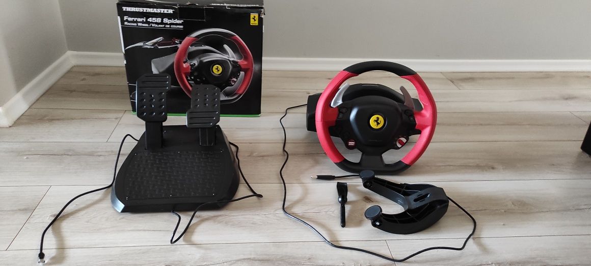 thrustmaster kierownica spider 458