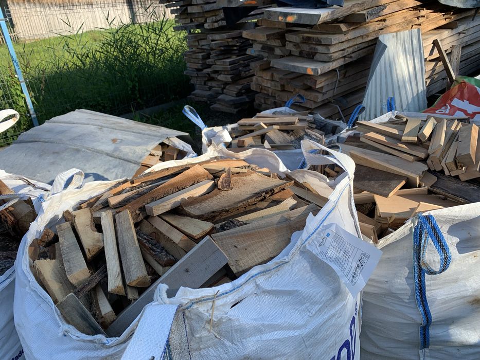 Suche drewno opałowe – w big bagach