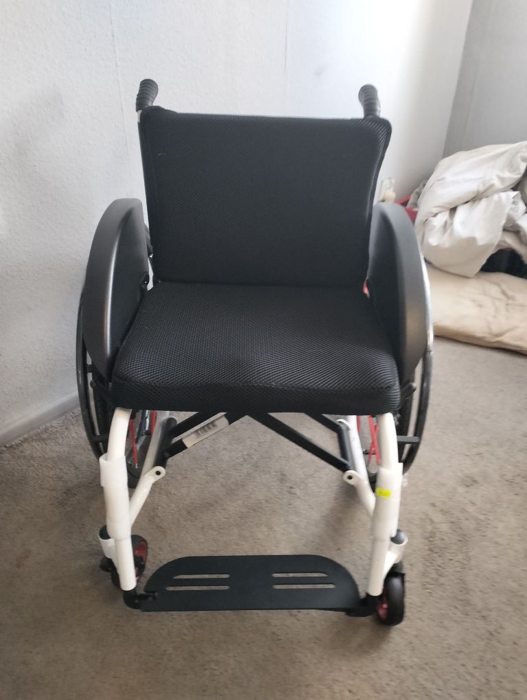 Wózek inwalidzki Cruiser Liber (nowy)