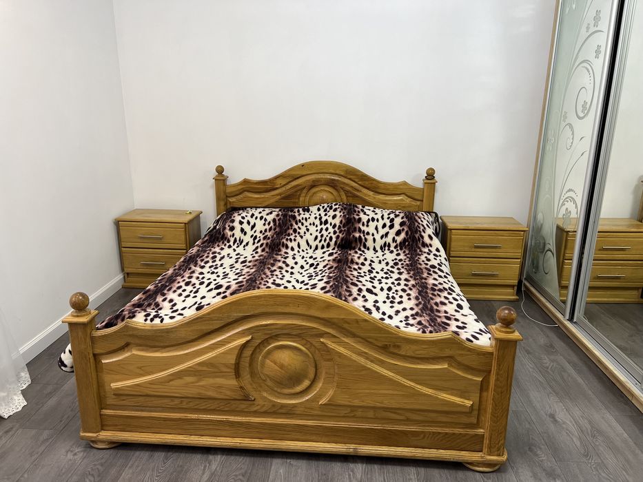 Спальня дубова