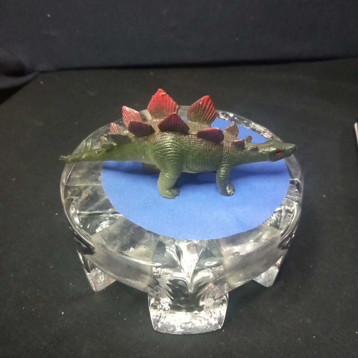 Dinossauro brinde  Happy meal