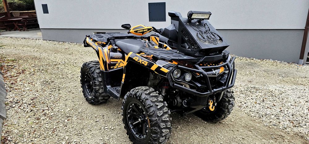 Quad, Can-am outlander 4x4 1000cm³
