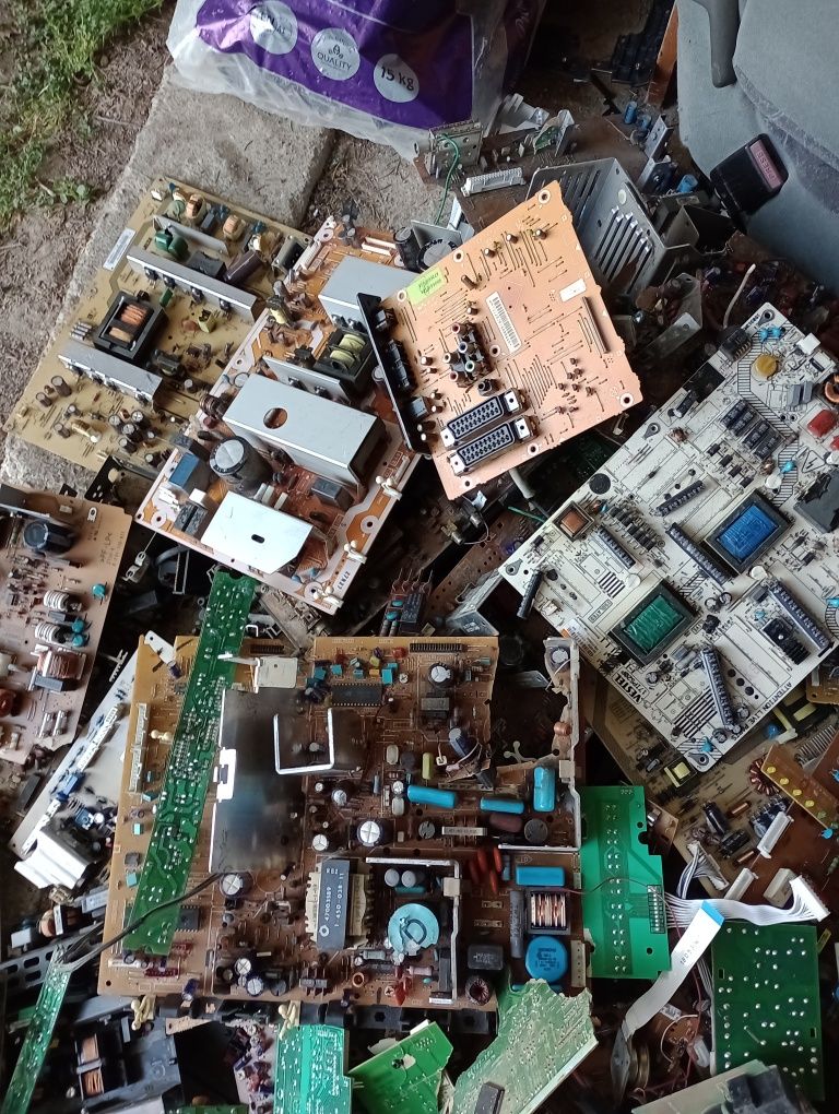 Złom elektroniczny, płytki elektroniczne klasy C, 20 kg.