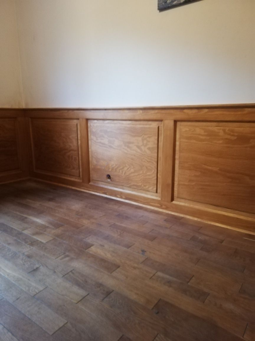 Boazeria angielska z litego drewna