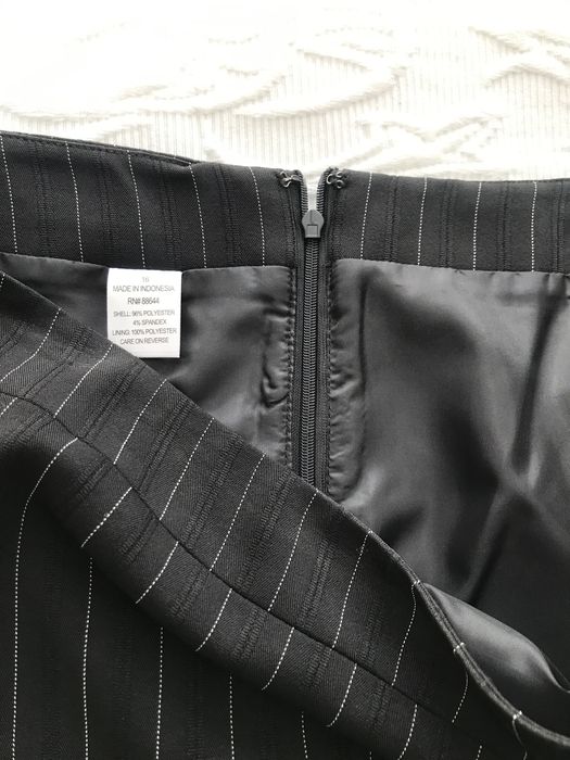 Жіноча спідничка