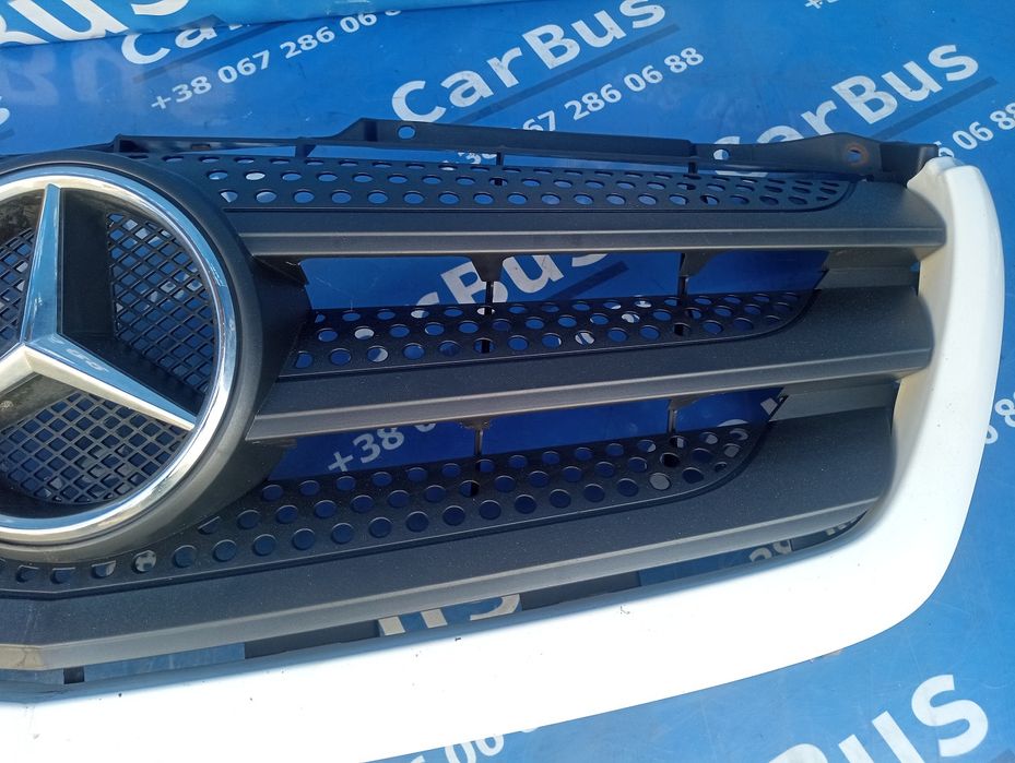 Решітка радіатора Sprinter W906 Спрінтер В906 Спринтер в 906