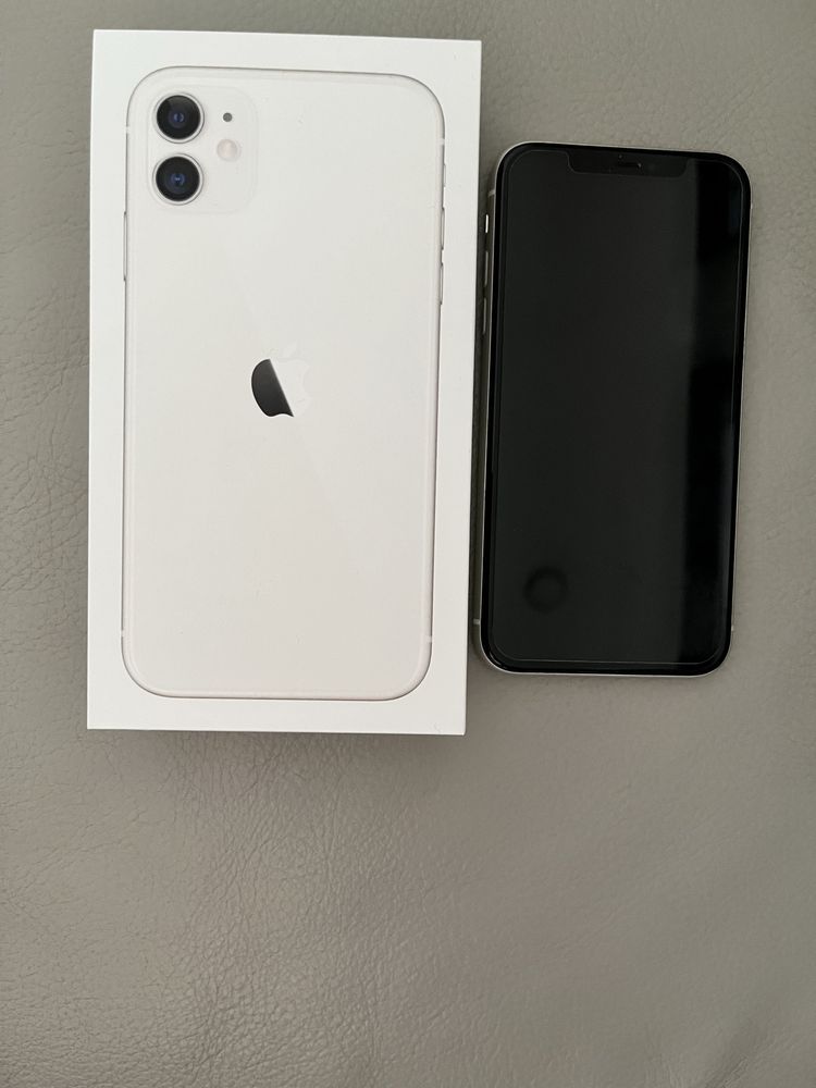 iPhone 11 64 GB biały