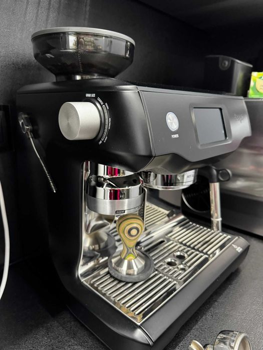 Kolbowy ekspres do kawy Sage SES990BTR