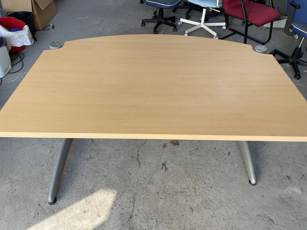 Mesa escritorio para despcupar espaco