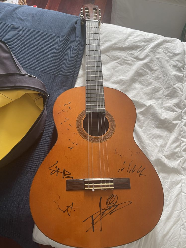 2 guitarras como novas