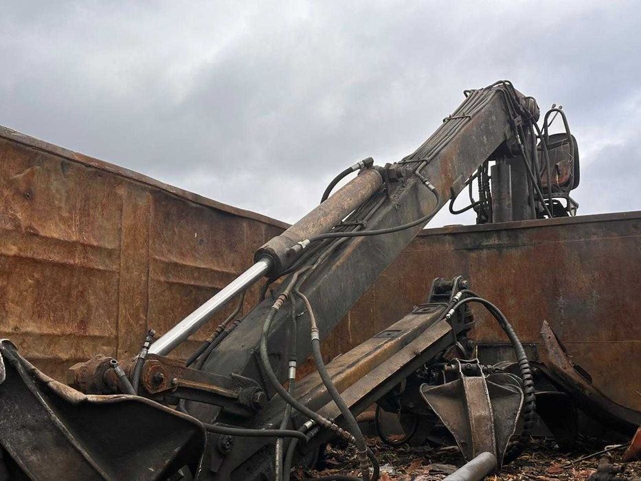 МАЗ з маніпулятором