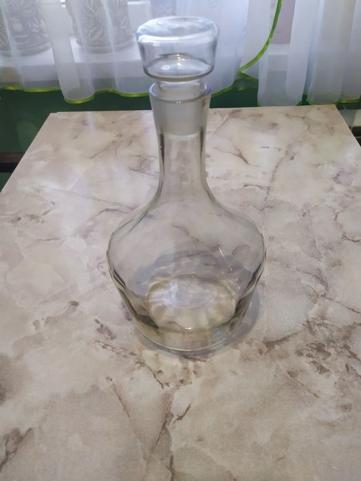 Графін скляний кухонний 1.5л.