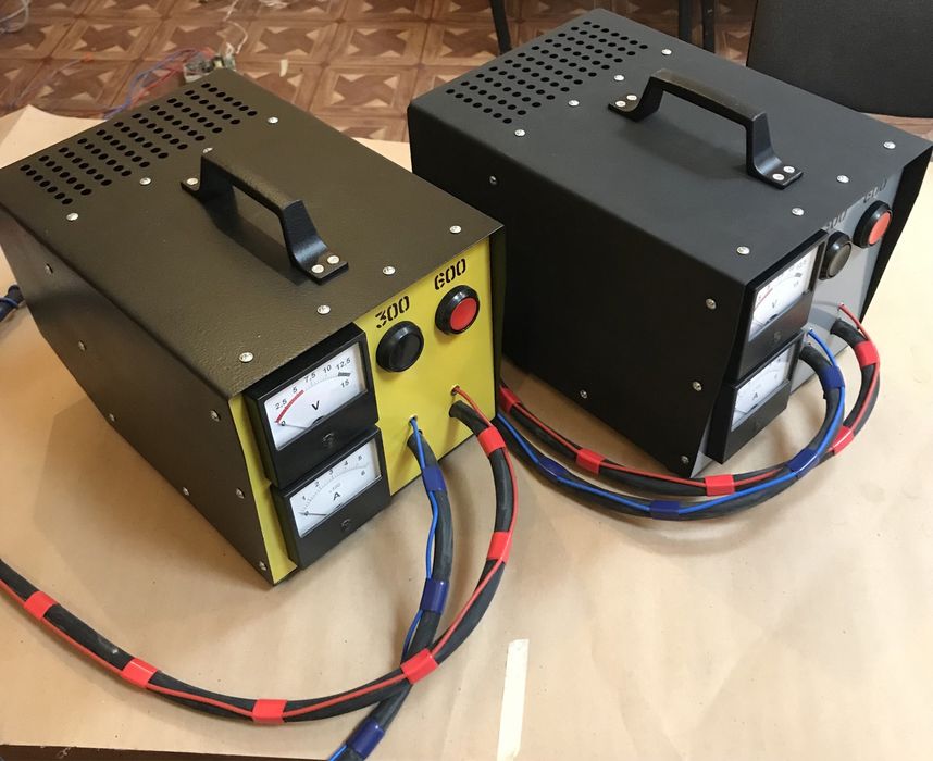 Нагрузочная вилка 300/600 А для проверки 12 В АКБ