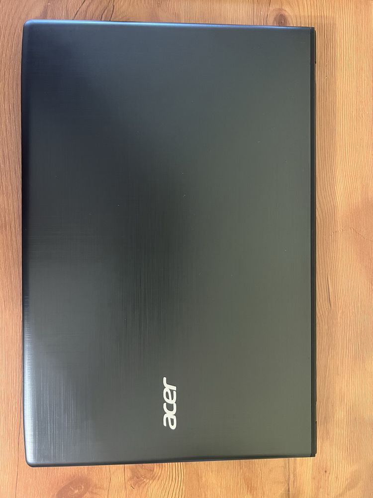Leptop Acer Aspire E15