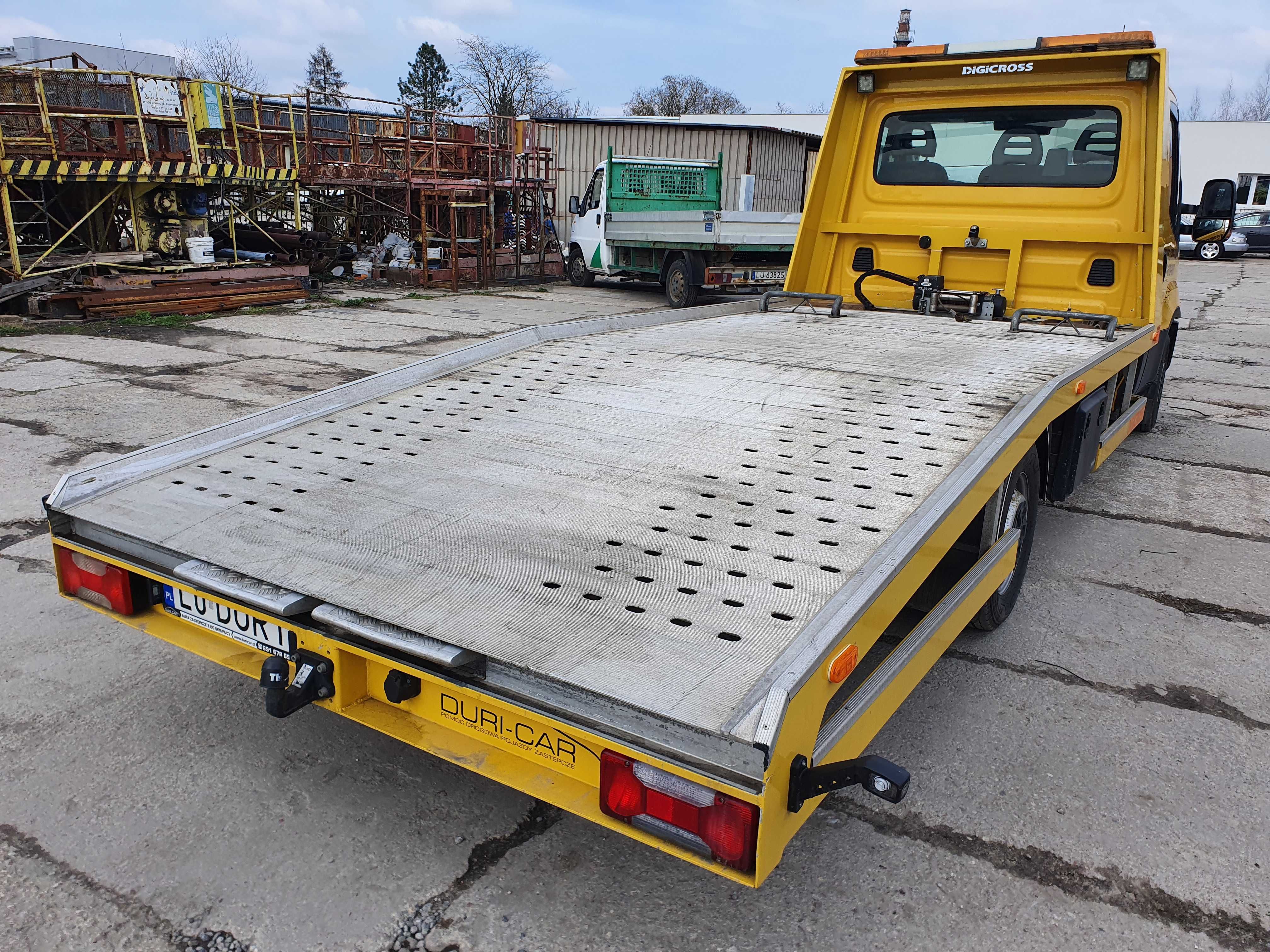 Wypożyczalnia Wynajem Auto laweta z sypialką z OC sprawcy