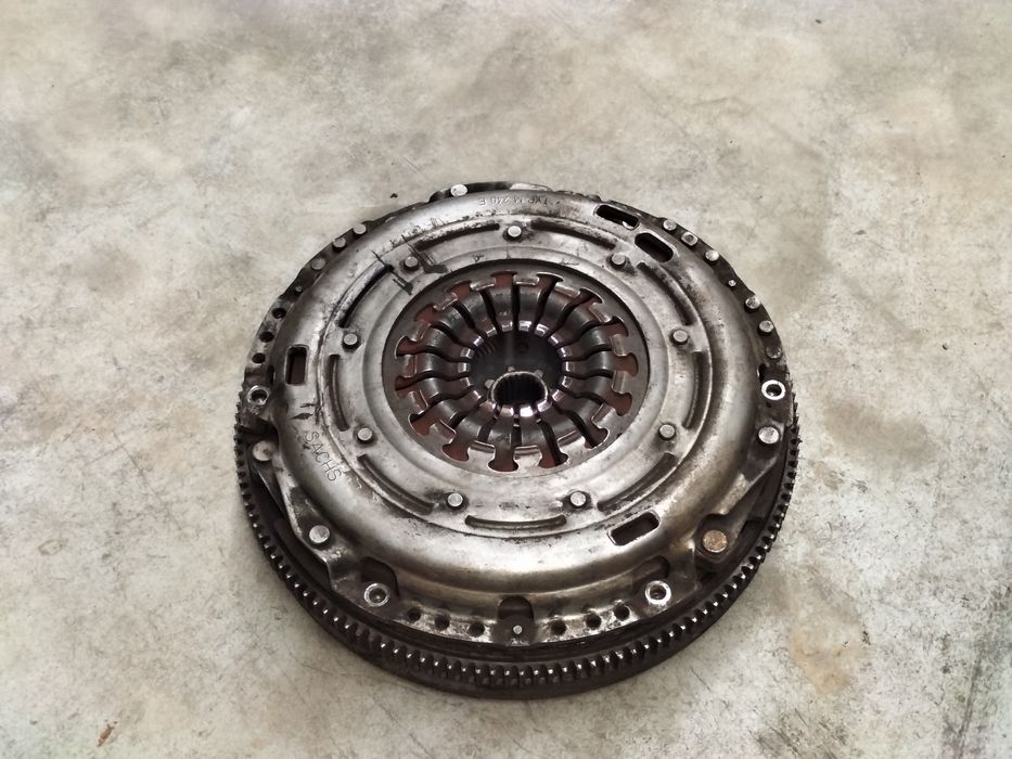 VW Touran 2.0 TDI sprzęgło dwumasa tarcza docisk KOMPLET