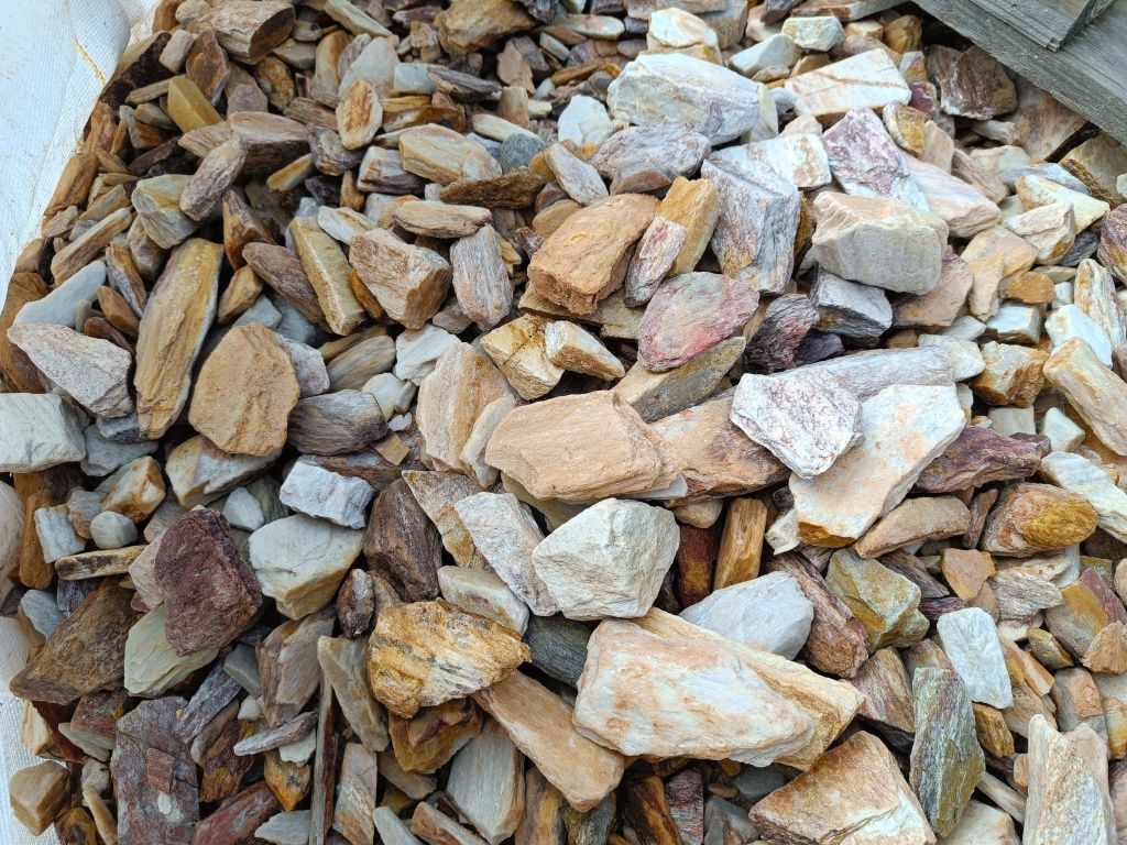 Kora miodowa - kora kamienna, kamień ogrodowy, łupek, kruszywo