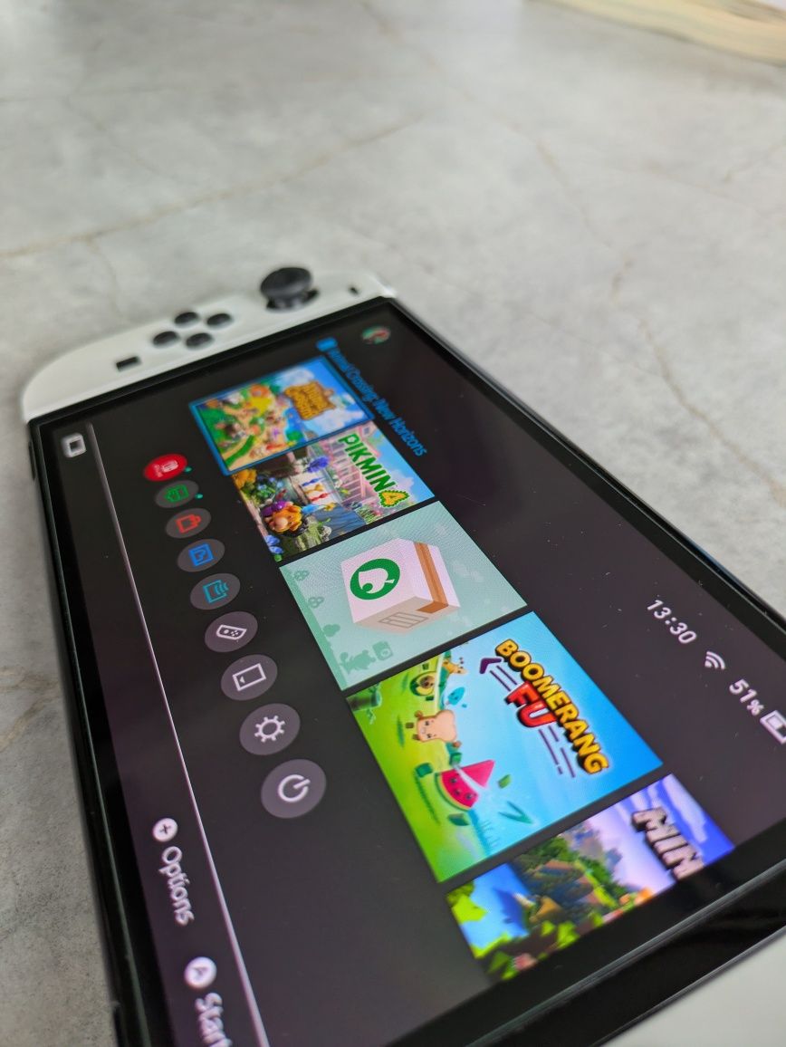 Switch Oled stan idealny z masą akcesoriów i grą