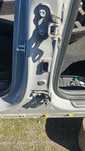 Kia Stinger Zawiasy drzwi