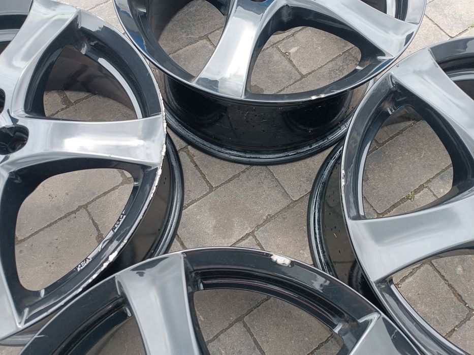 Felgi Alu BORBET do VW Golf V VI VII Touran Seat Altea5x112 ET48 7J17