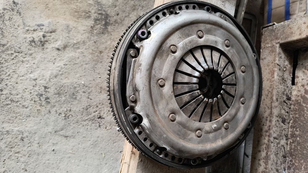 Демферний маховик пассат б5