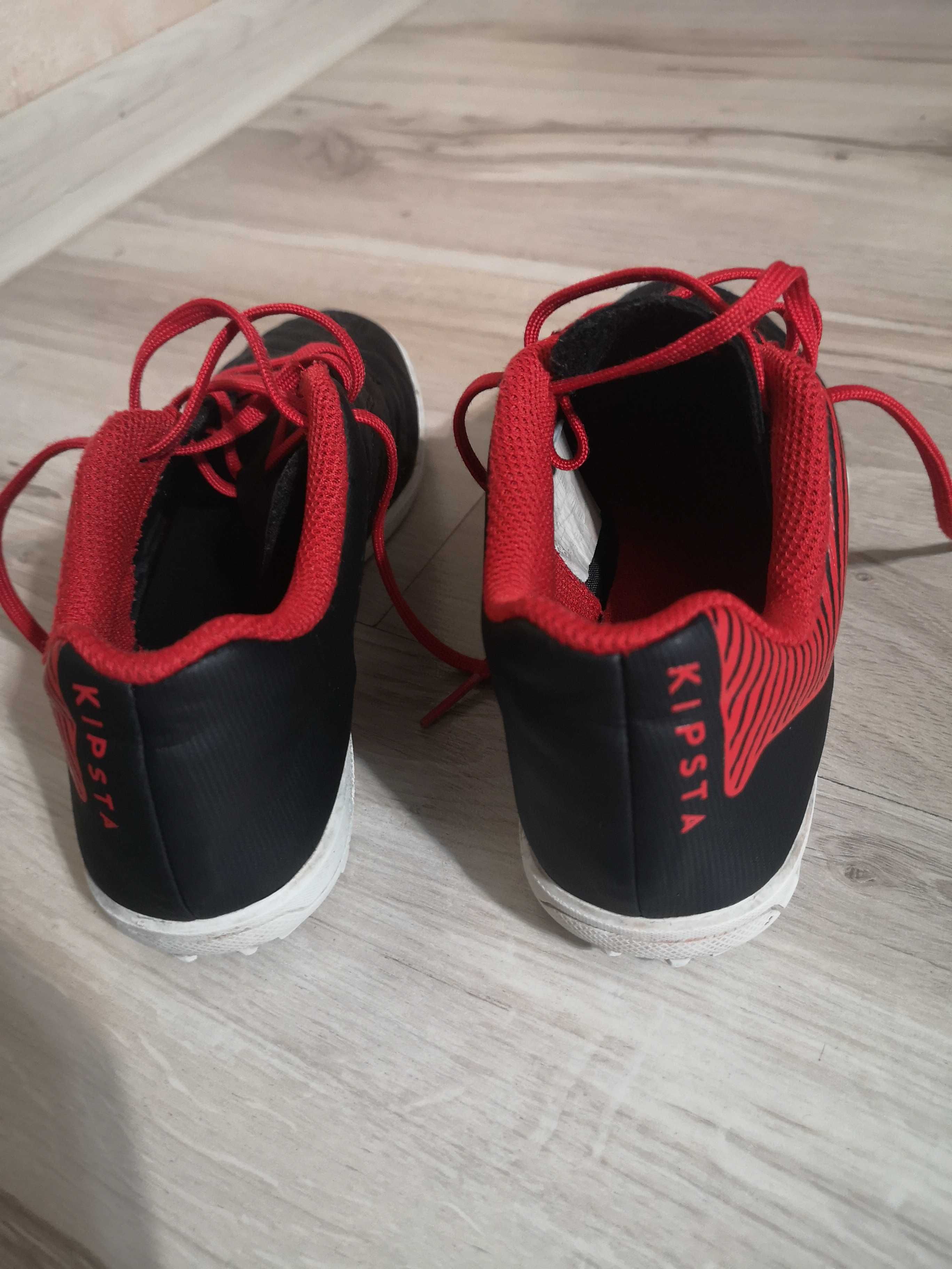 Buty sportowe halówki 35