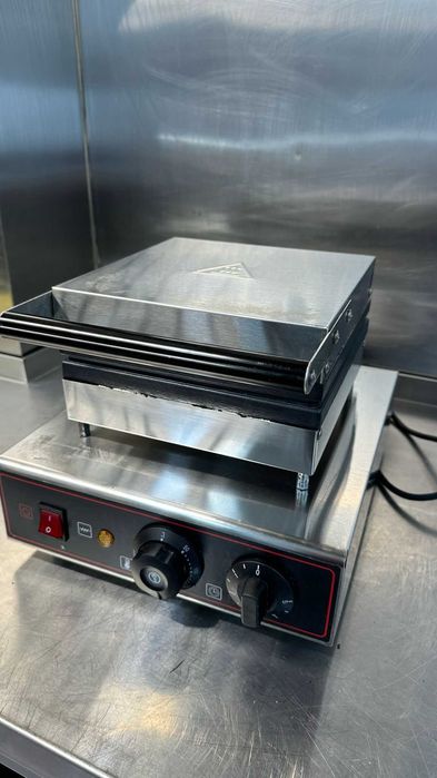Máquina Profissional de Waffles