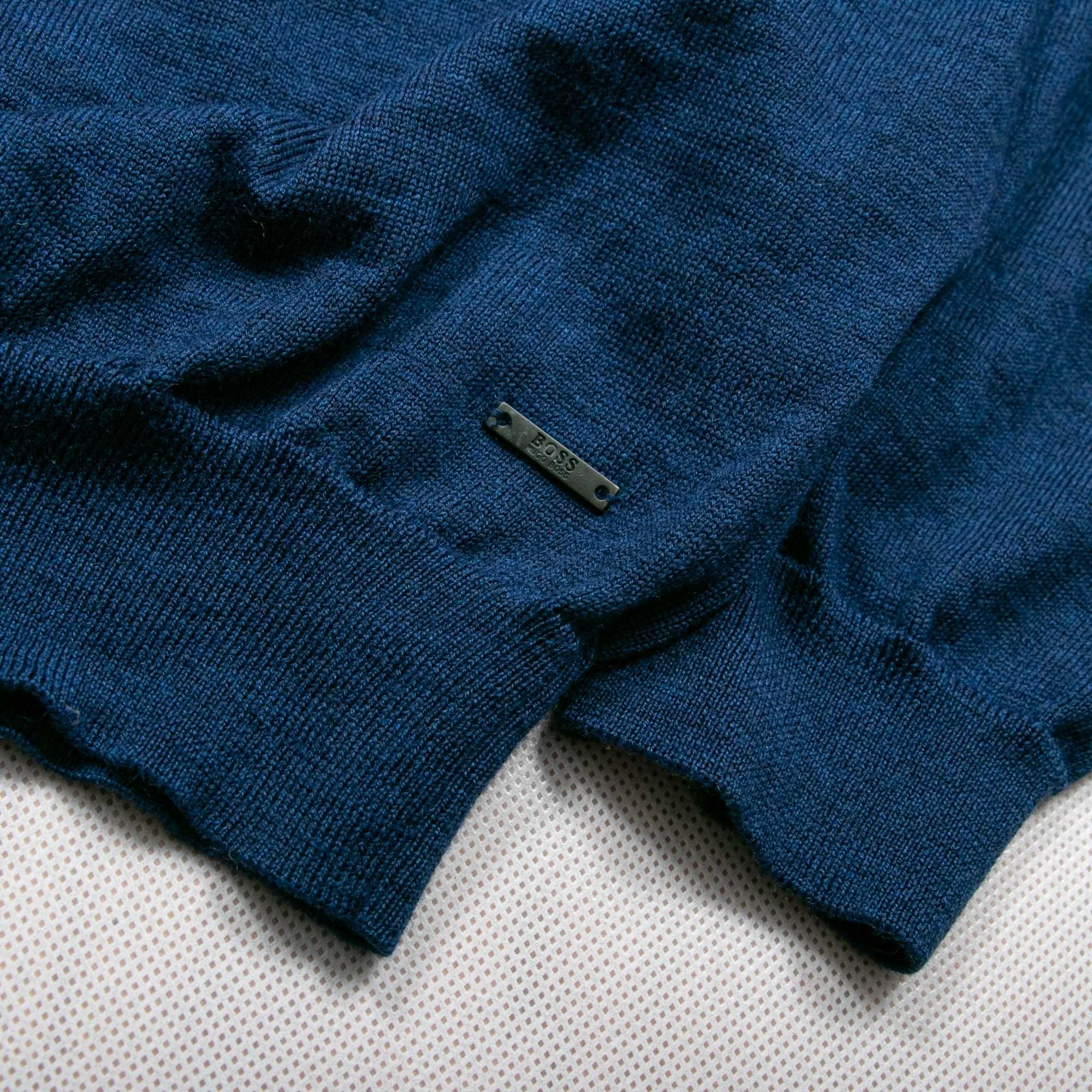 Hugo Boss Virgin Wool sweter wełniany M/L slim