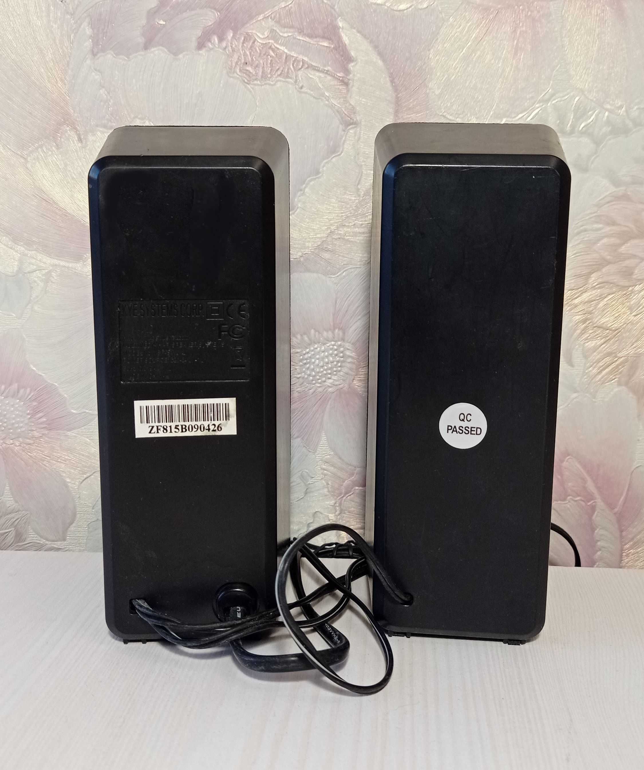 Компактні акустичні колонки Genius SP-S110