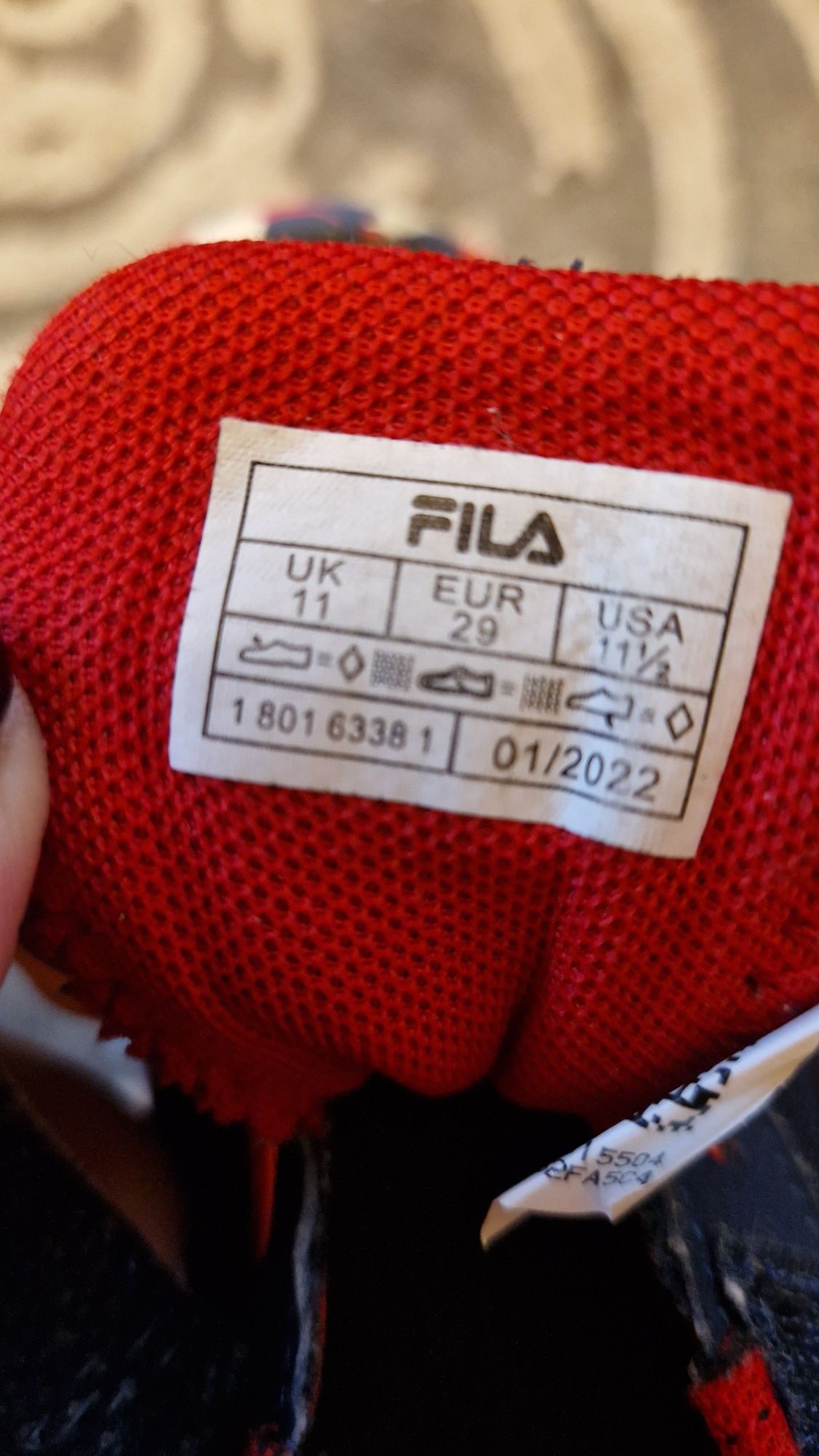 Buty sportowe chłopięce Fila r.29