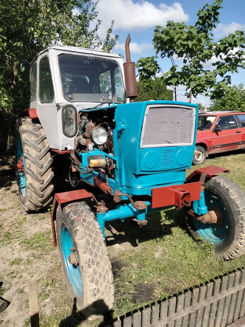 Продам трактор ЮМЗ -6 в доброму стані
