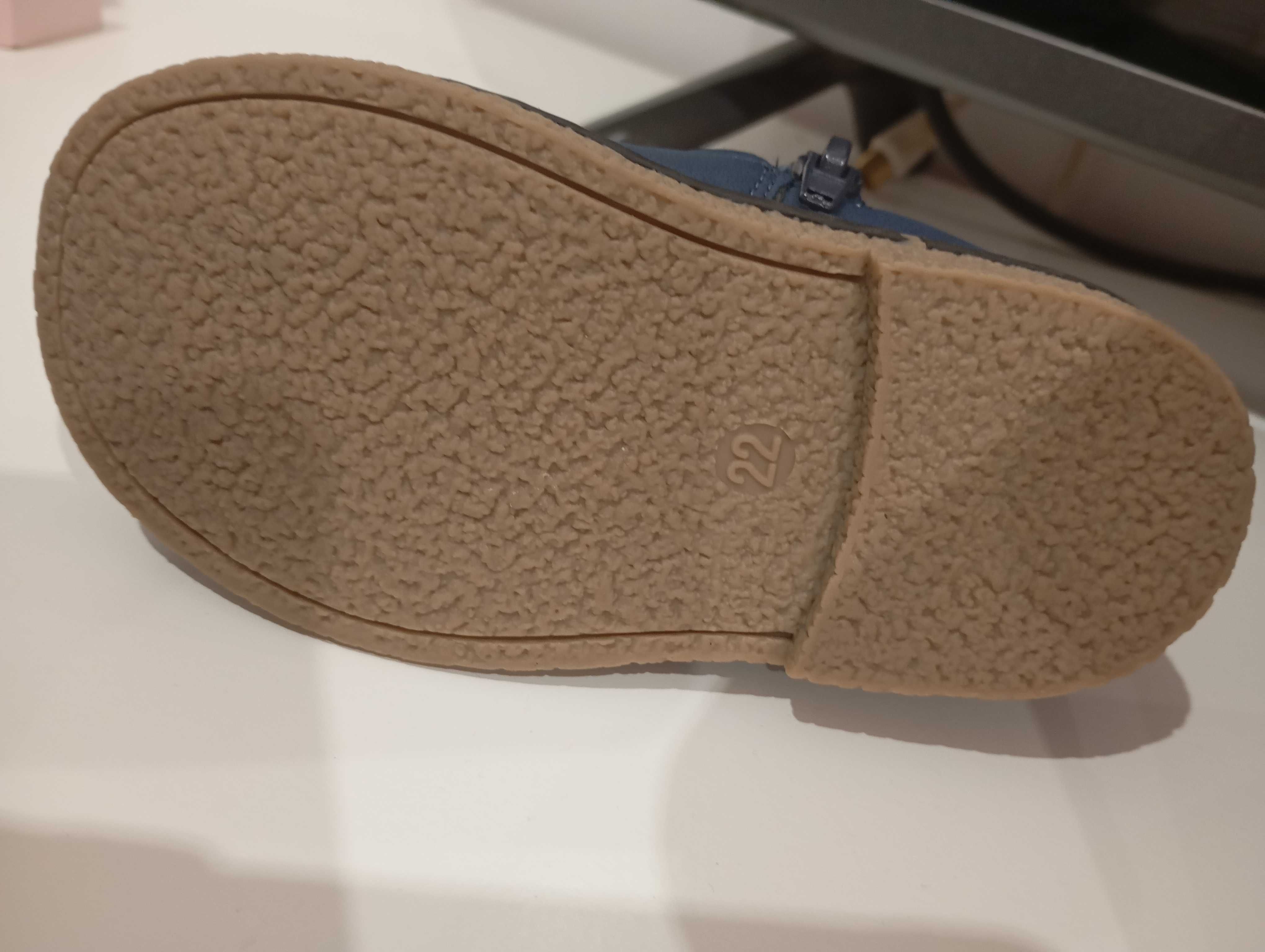 Botas criança NOVAS