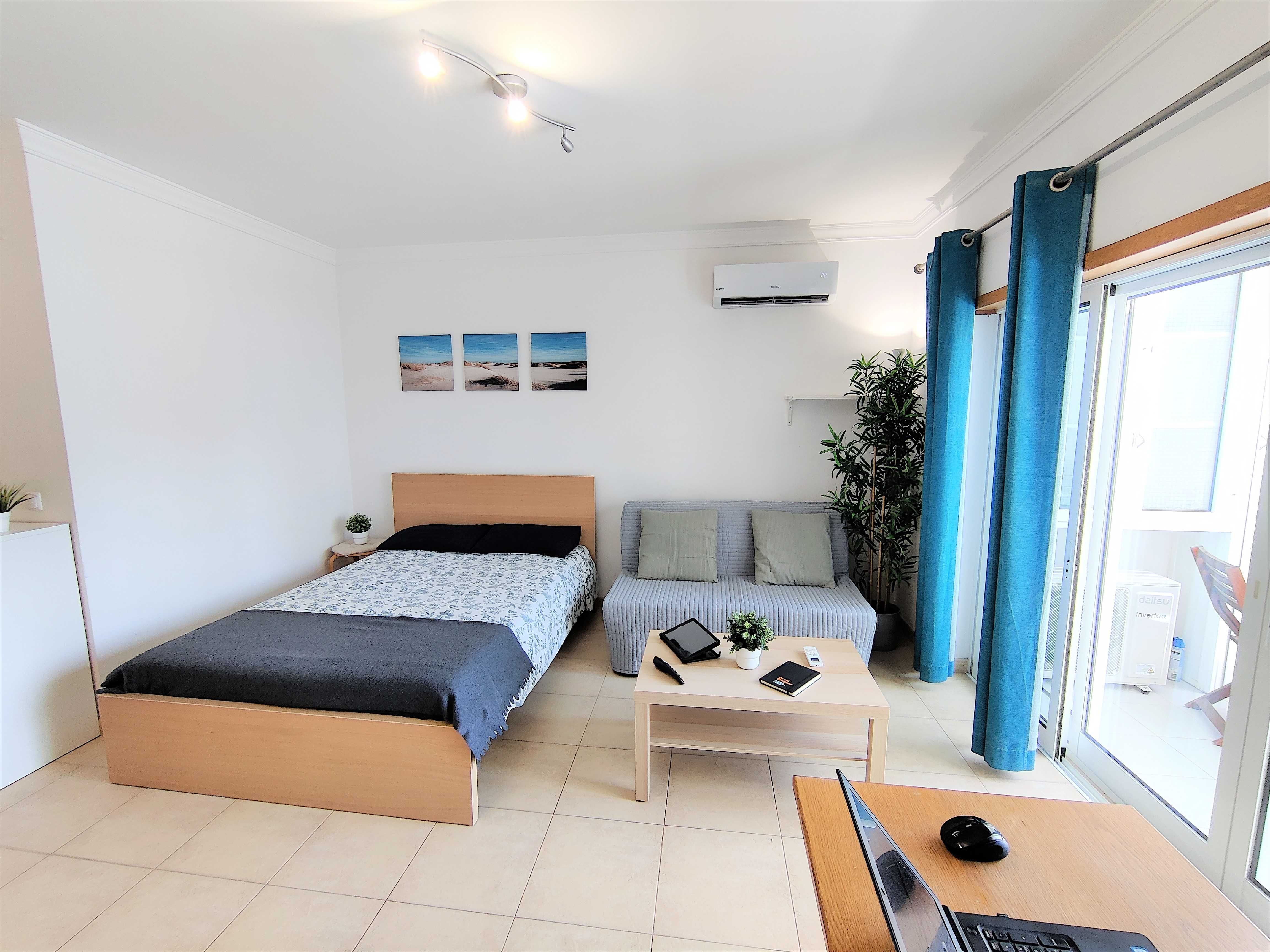 Últimas Datas - Magnífico estúdio - Piscina, AC, WiFi, Roupas, próx.