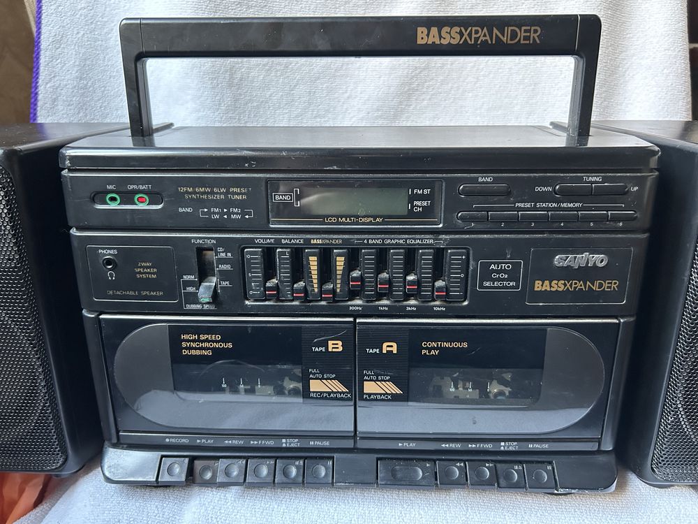 Magnetofon SANYO BASSEXPANDER kaseciak sprawny okazja