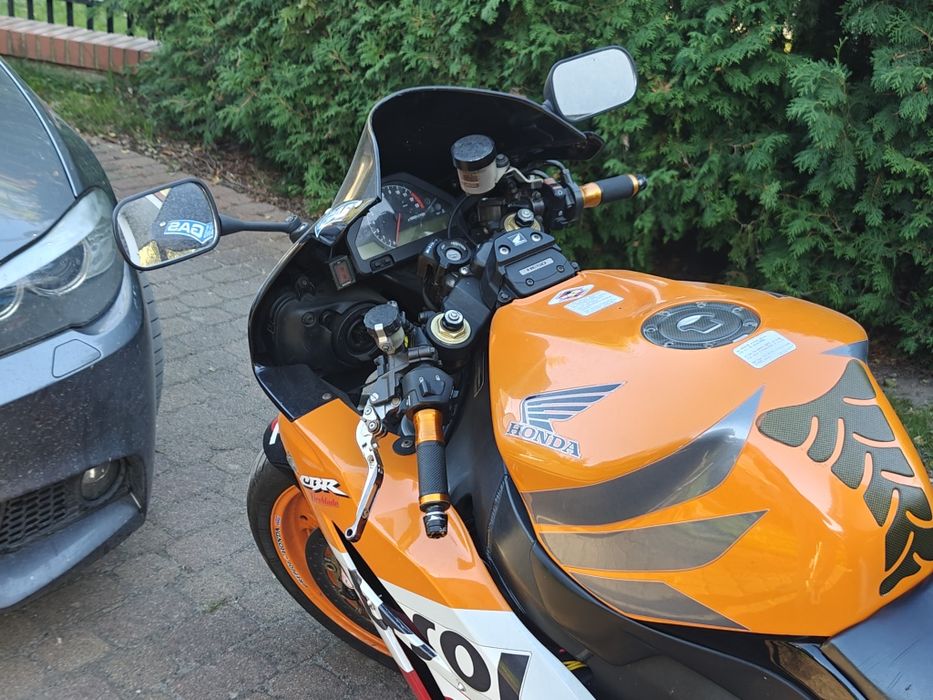 Honda CBR 1000rr 2005 repsol