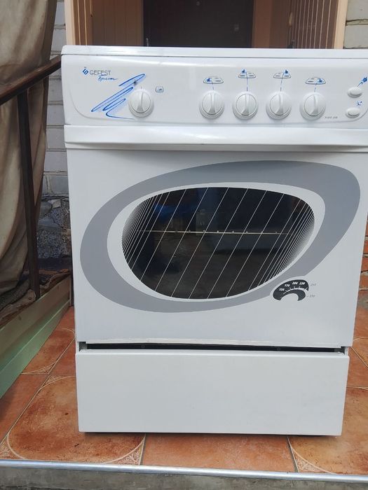Продамо плиту газову